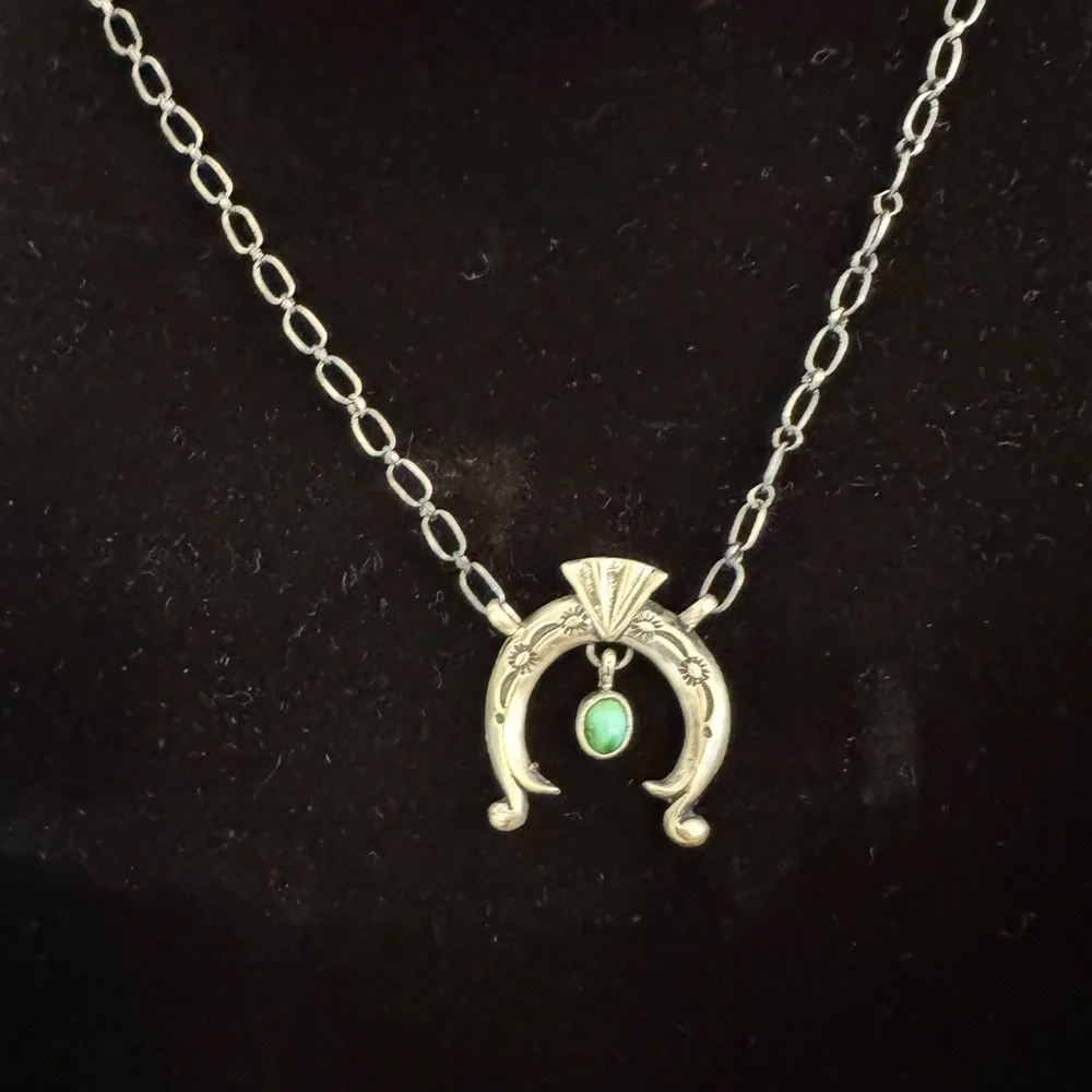 Sterling Silver native American made naja genuine‎ Turquoise Pendant Navajo